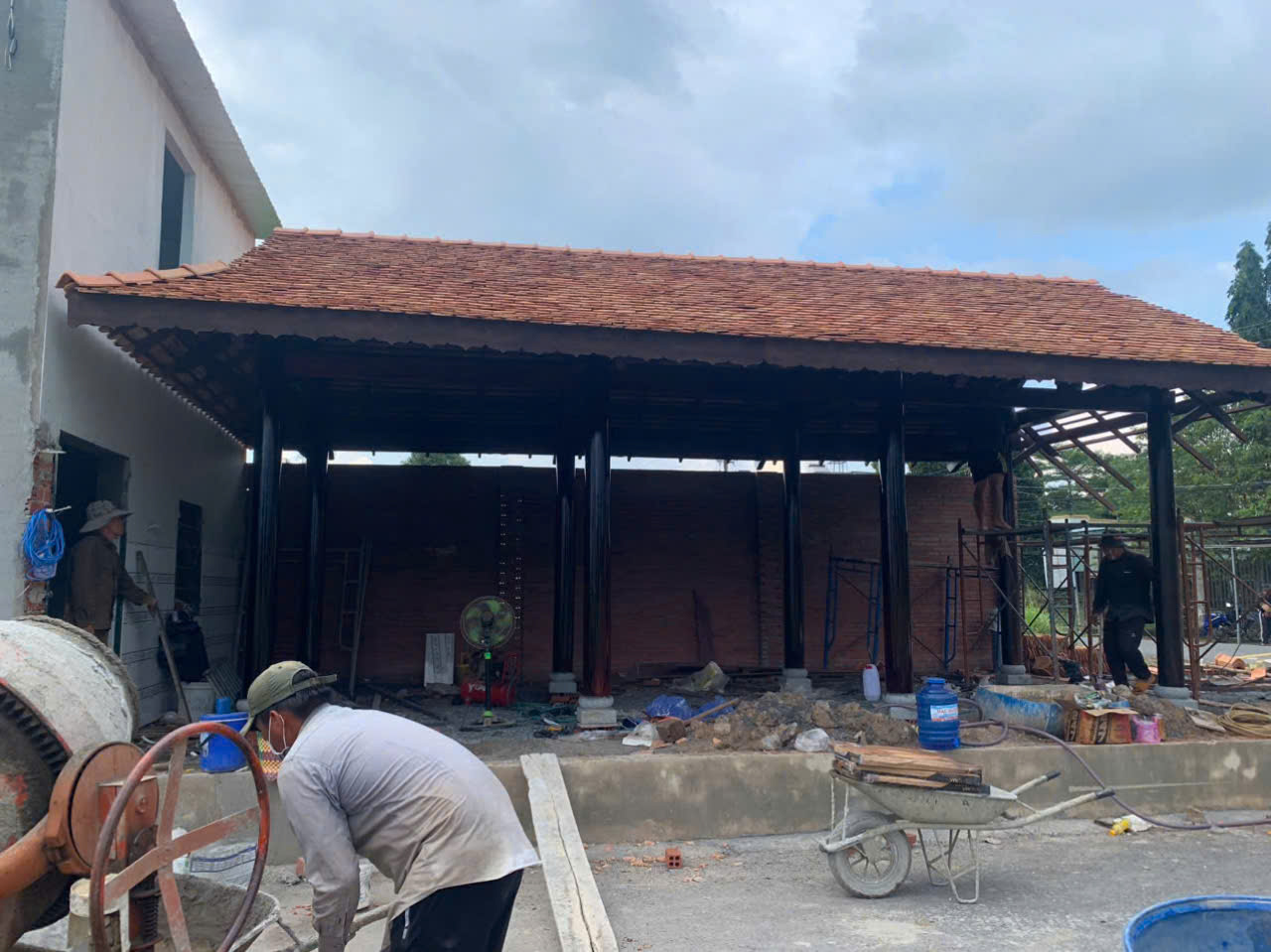 Địa chỉ chuyên làm nhà gỗ TPHCM chất lượng, tin cậy