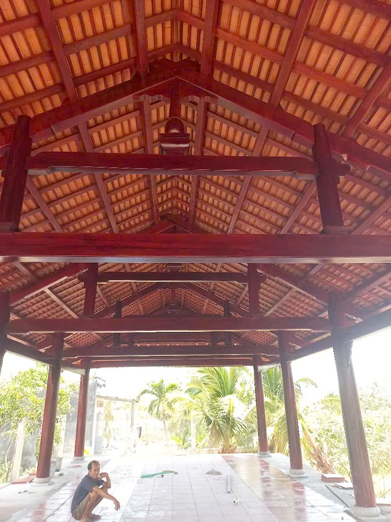 Nhà gỗ dùng ván ngựa