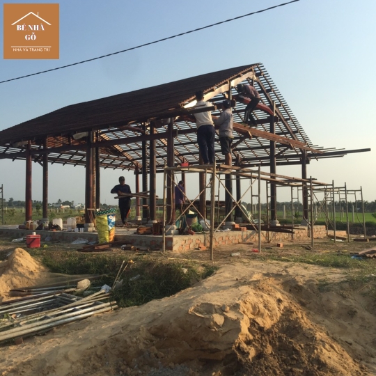 Đơn vị chuyên thi công mái ngói thi công nhà gỗ cũ uy tín