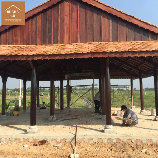 Đơn vị chuyên thi công nhà mái ngói giá rẻ chất lượng cao